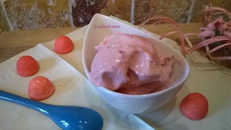 La crème glacée à la fraise wp_20161112_025
