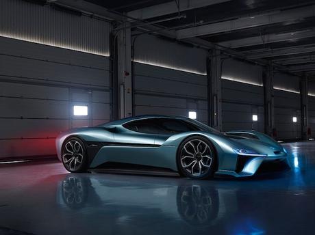 MOTEUR : La voiture électrique la plus rapide au monde ! nio-eP9-electric-car-transport-design_dezeen_2364_col_2