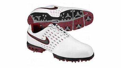 Retour sur les 10 chaussures signature de la carrière de Tiger Woods Retour sur les 10 chaussures signature de la carrière de Tiger Woods