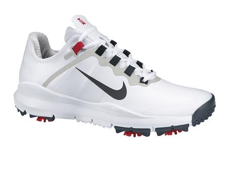 Retour sur les 10 chaussures signature de la carrière de Tiger Woods Retour sur les 10 chaussures signature de la carrière de Tiger Woods