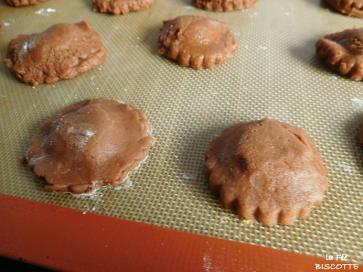 Petits sablées de noël à la pâte d’amande Petits sablées de noël à la pâte d’amande