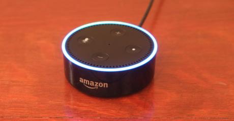 Amazon Echo Dot 2e génération : le centre névralgique d’une maison connectée