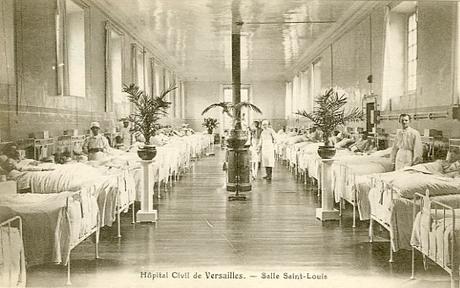 8 septembre 1914 : notre destin se joue maintenant ! La grande salle Saint-Louis de l'Hospice Civil de Versailles, rue Richaud, en 1914