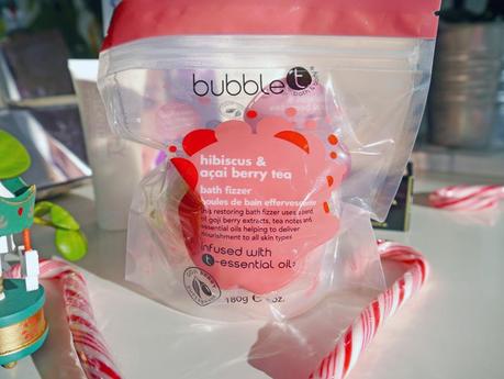 bubblet-bath-bomb-lfxmas-edition-lookfantastic-charonbellis