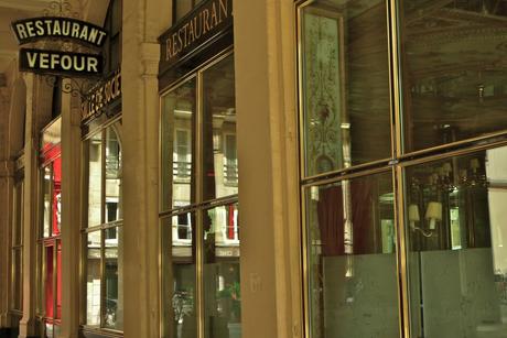 Le Chef Guy Martin fête ses 25 ans d’histoire avec Le Grand Véfour Le Chef Guy Martin fête ses 25 ans d’histoire avec Le Grand Véfour