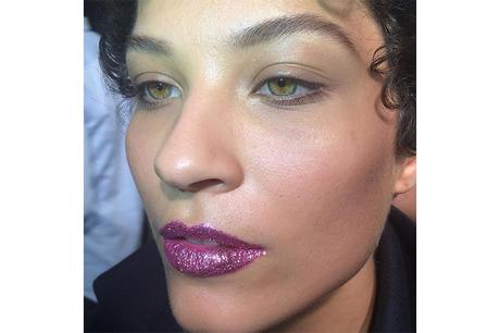 RÉUSSIR LES 9 MAQUILLAGES PAILLETÉS LES PLUS COOLS RÉUSSIR LES 9 MAQUILLAGES PAILLETÉS LES PLUS COOLS