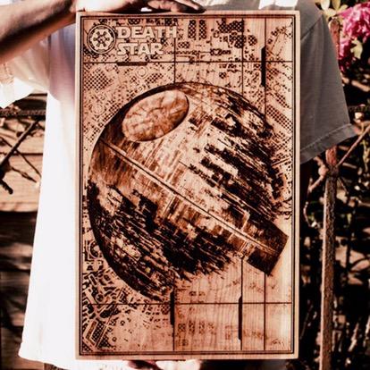 Et hop, un peu de retrogaming et une goutte de pop culture pour de magnifiques œuvres en bois. Et hop, un peu de retrogaming et une goutte de pop culture pour de magnifiques œuvres en bois.