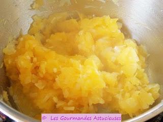 Courge farcie aux pommes de terre, pois chiches et noisettes (Vegan) Courge farcie aux pommes de terre, pois chiches et noisettes (Vegan)