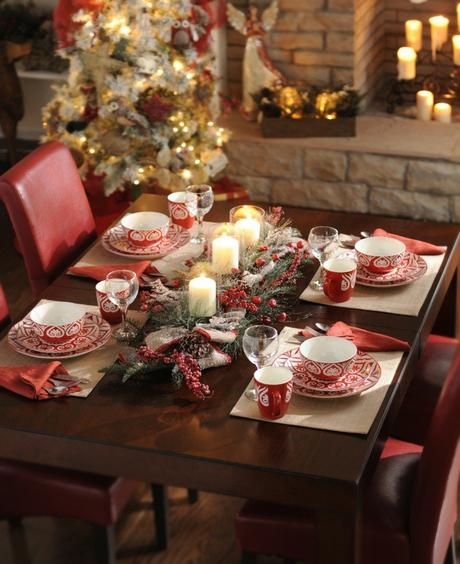 Quelques astuces de base pour une table de Noël sublime.