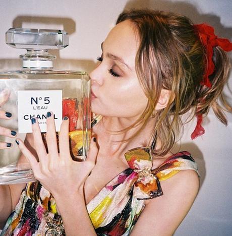 A Guide To Cool : Volume 28 – Lily-Rose Depp a-guide-to-cool-lily-rose-depp-vanessa-paradis-folkr-15