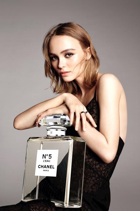 A Guide To Cool : Volume 28 – Lily-Rose Depp a-guide-to-cool-lily-rose-depp-vanessa-paradis-folkr-19