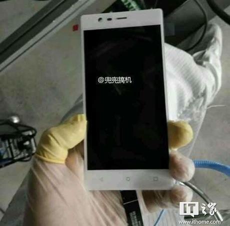 Serait-ce le Nokia E1 ? Serait-ce le Nokia E1 ?