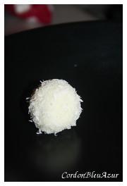 Boules coco coeur pralinoise Boules coco coeur pralinoise
