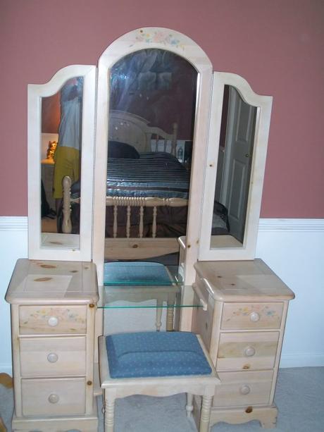 Bedroom Vanities Bedroom Vanities