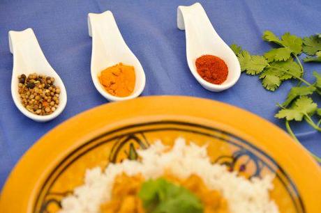 Poulet au curry et riz basmati Poulet au curry et riz basmati