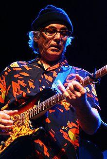 Blonde & Idiote Bassesse Inoubliable***************Mambo Sinuendo de Ry Cooder & Manuel Galban Blonde & Idiote Bassesse Inoubliable***************Mambo Sinuendo de Ry Cooder & Manuel Galban