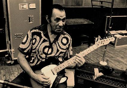 Blonde & Idiote Bassesse Inoubliable***************Mambo Sinuendo de Ry Cooder & Manuel Galban Blonde & Idiote Bassesse Inoubliable***************Mambo Sinuendo de Ry Cooder & Manuel Galban