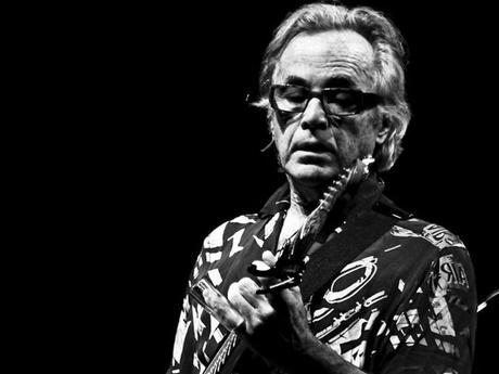 Blonde & Idiote Bassesse Inoubliable***************Mambo Sinuendo de Ry Cooder & Manuel Galban Blonde & Idiote Bassesse Inoubliable***************Mambo Sinuendo de Ry Cooder & Manuel Galban