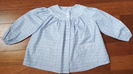 Blouse d'écolière pour une rentrée classe ! Blouse d'écolière pour une rentrée classe !