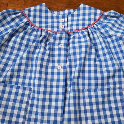 Blouse d'écolière pour une rentrée classe ! Blouse d'écolière pour une rentrée classe !