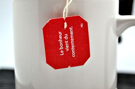 un thé qui vous donne le sourire, Yogui tea ! un thé qui vous donne le sourire, Yogui tea !