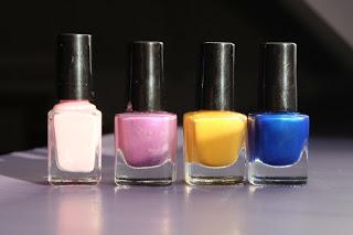 Lot de 4 vernis à ongles maison (avec la base d'aroma-zone)