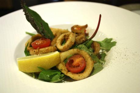 Hôtel de Paris – Restaurant La Pationata Calamars frits à la poêle © Gourmets&Co