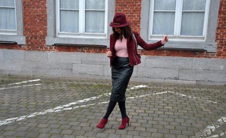 Burgundy & jupe en simili Burgundy & jupe en simili