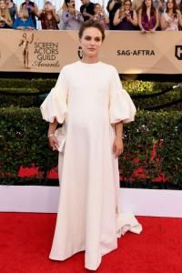 Natalie Portman robe blanche SAG 2017