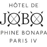 EVASION : L’hôtel de « JoBo », écrin « Directoire Rock » au coeur du Marais (Paris)