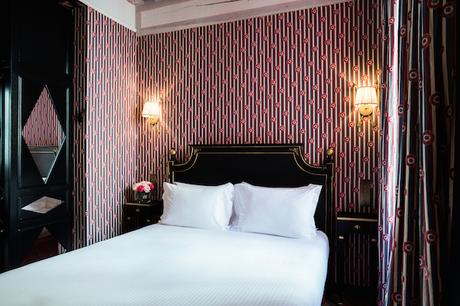 EVASION : L’hôtel de « JoBo », écrin « Directoire Rock » au coeur du Marais (Paris) HOTEL-DE-JOBO_ROOM_SANS-CULOTTE_05