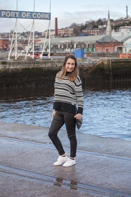 Pull Superdry pour une tenue en noir et blanc Pull Superdry pour une tenue en noir et blanc