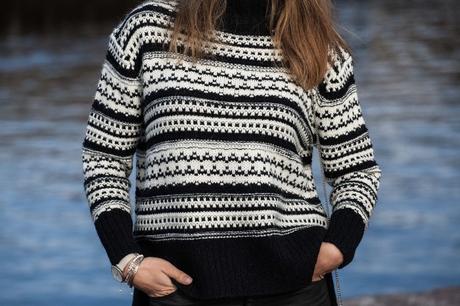 Pull Superdry pour une tenue en noir et blanc Pull Superdry pour une tenue en noir et blanc