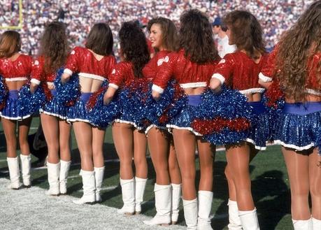 Comment a évolué le look des cheerleaders depuis 50 ans? Comment a évolué le look des cheerleaders depuis 50 ans?