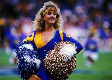 Comment a évolué le look des cheerleaders depuis 50 ans? Comment a évolué le look des cheerleaders depuis 50 ans?