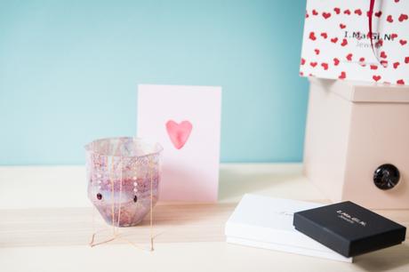 Ces petits riens \ Au lieu de m’offrir… Ces petits riens \ Au lieu de m’offrir…