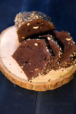 Cake chocolat/praliné/noisettes cake , pépites chocolat/praliné , noisettes , cacao