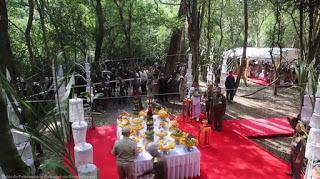 Crémation du roi Bhumibol Adulyadej, la touche finale aux statues (vidéo)