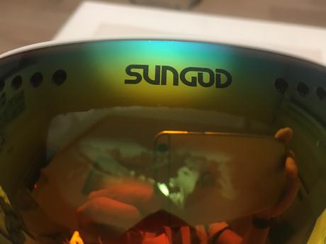 Présentation des SunGod Revolts pour avoir un look plutôt classe sur les pistes de ski !