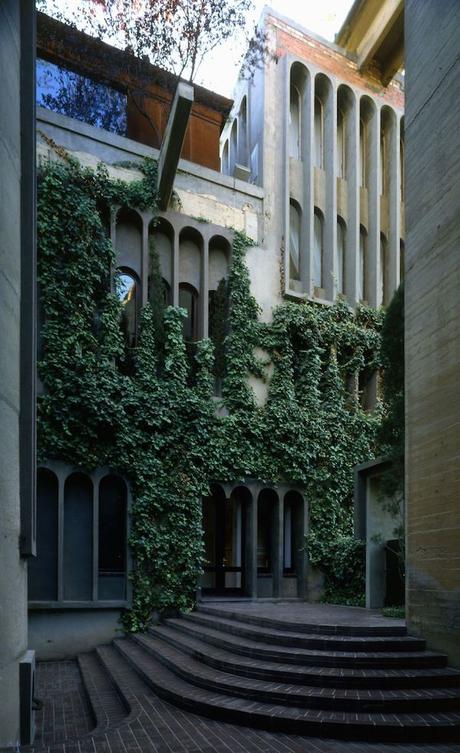 ARCHITECTURE : Old Cement Factory Turned Into Home cement-factory-renovation-la-fabrica-ricardo-bofill-58b3e7a727cce__880