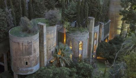 ARCHITECTURE : Old Cement Factory Turned Into Home cement-factory-renovation-la-fabrica-ricardo-bofill-58b3e6b8711f9__880