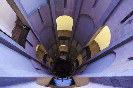 ARCHITECTURE : Old Cement Factory Turned Into Home cement-factory-renovation-la-fabrica-ricardo-bofill-4-58b3e2018e326__880