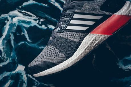 Adidas UltraBoost ST Grey / Turbo Red Adidas UltraBoost ST Grey
