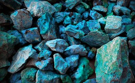 pierres naturelles bleues vertes servant à la confection de bijoux argent péruviens