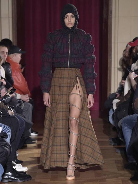 Y/PROJECT / AW17 / Paris Fashion Week Y/PROJECT / AW17 / Paris Fashion Week