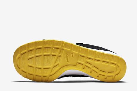 Nike Air Sock Racer OG : Release Date Nike Air Sock Racer OG