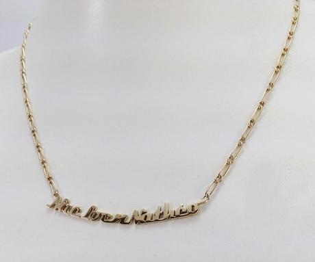 Collier prenom en or 18 carats collier prénom or 18 carats