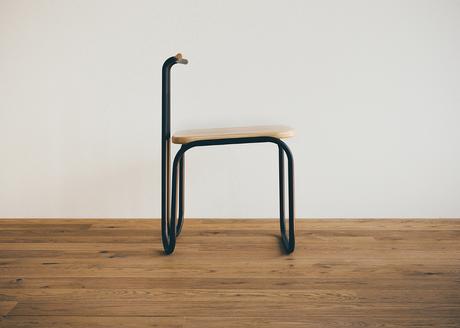 L01 chaise courbée par Alexander Vezlomtsev L01 chaise courbée par Alexander Vezlomtsev