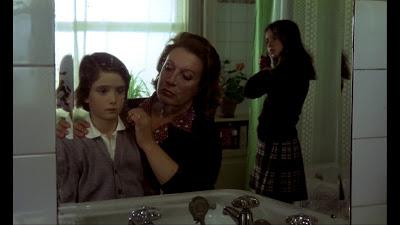 Cria Cuervos - Carlos Saura (1976) Cria Cuervos - Carlos Saura (1976)