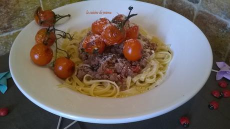 Linguine alla bolognese Linguine alla bolognese